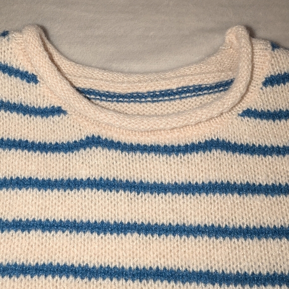 Striped Long Sleeve Top - Picture 4 of 9